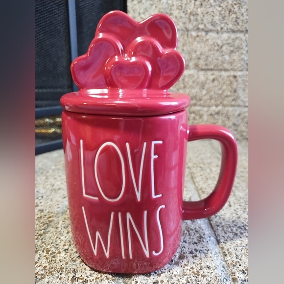 Rae Dunn Mug Love Wins With Heart Topper - Picture 2 of 15